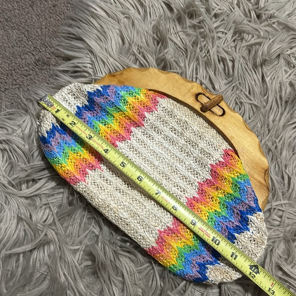 Vintage Woven Clutch-Made in Hong Kong-Wooden Top Closure-Rainbow Exterior - Picture 14 of 17